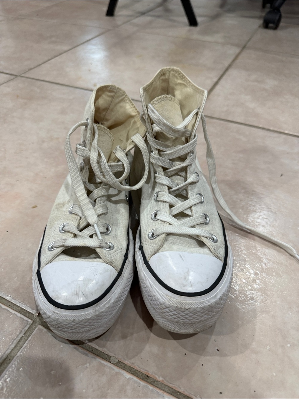 Converse size 7 High-Top Canvas Platform Sneakers in Off-White @@@@